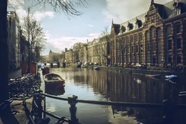 Beautiful Quotes About AMSTERDAM [+IMAGES]