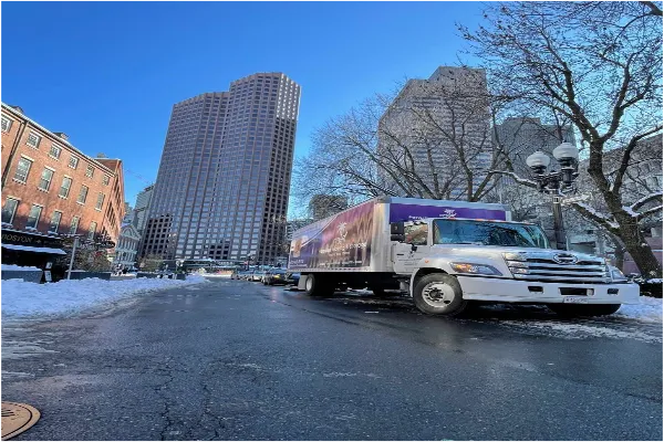 Long-Distance Moving Services vs. DIY: Which Option is Best for You?
