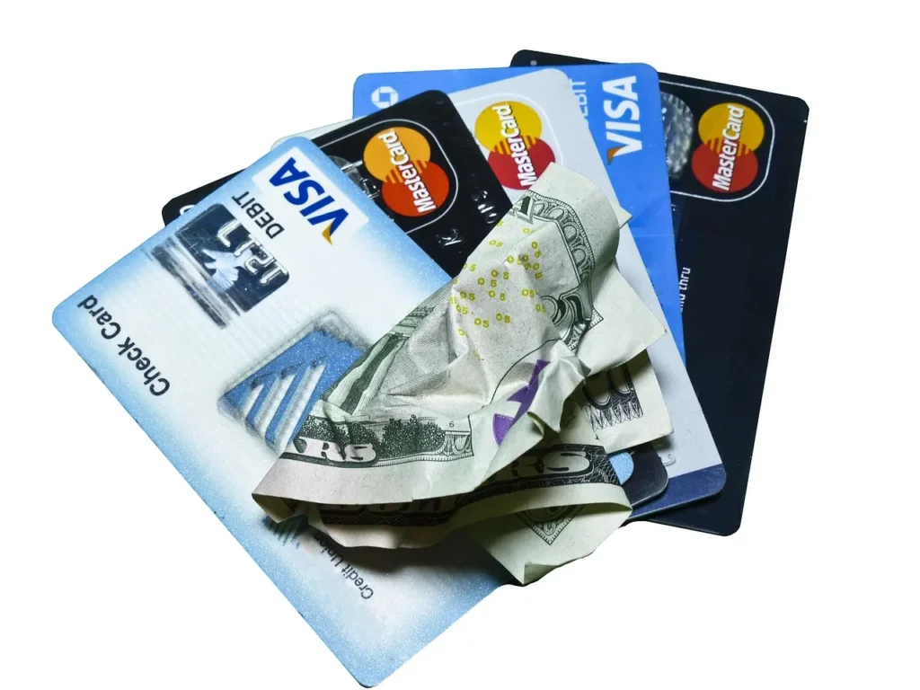 credit card spending under influence of social norms