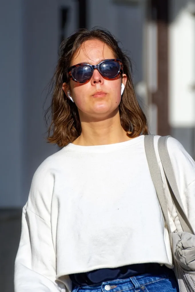 girl wearing Noise Cancelling Headphones